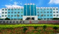伊龙药业公司